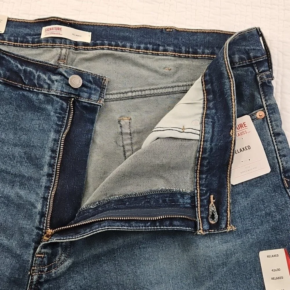 NEW Levi's Signature Series Jeans Men's‎ 42x30 Medium Wash Stretch Denim Relaxed